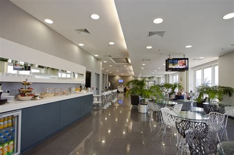 athens airport lounge